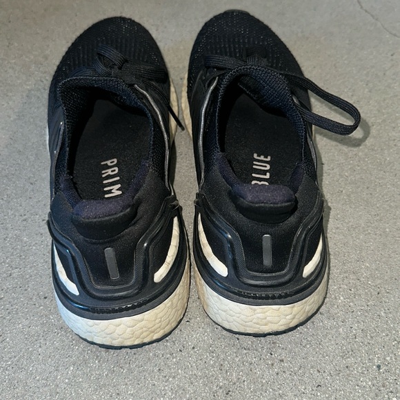 Adidas ultra boost shoes - Picture 4 of 5